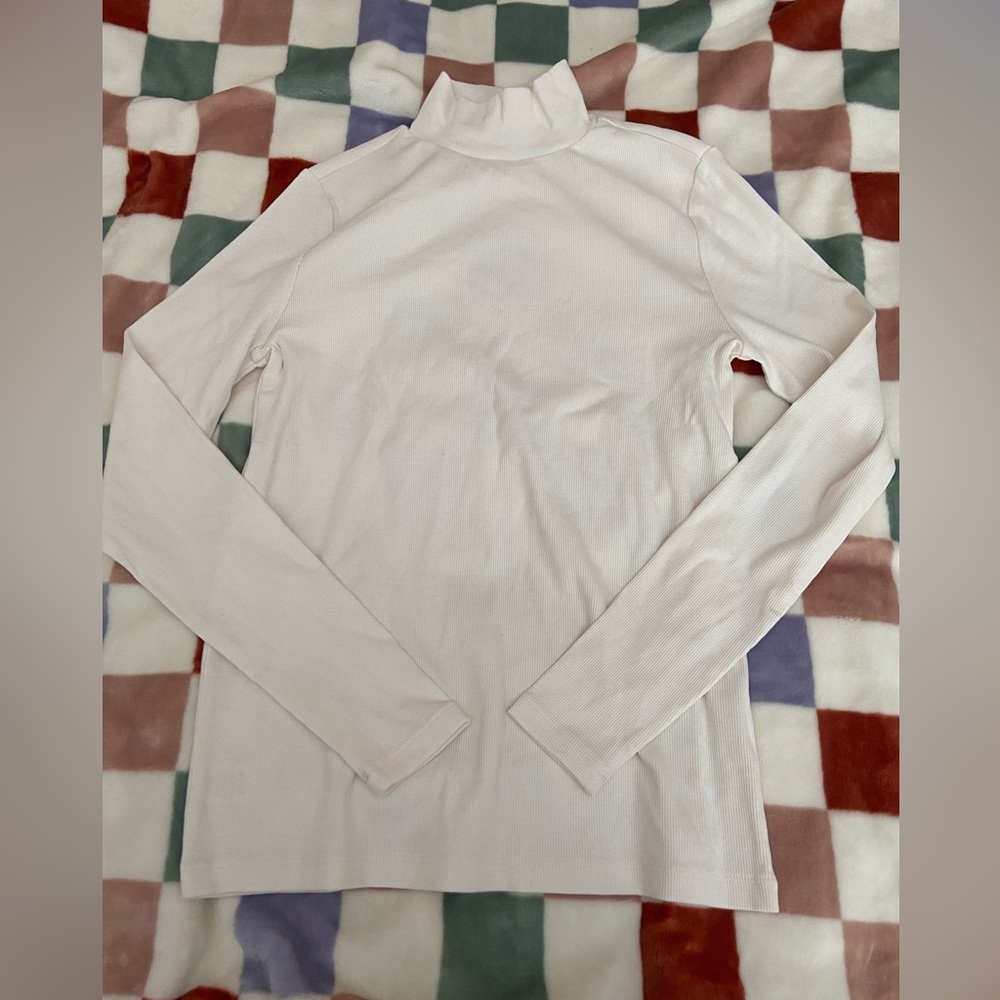 LOFT RIBBED CREAM MOCK NECK SIZE MEDIUM